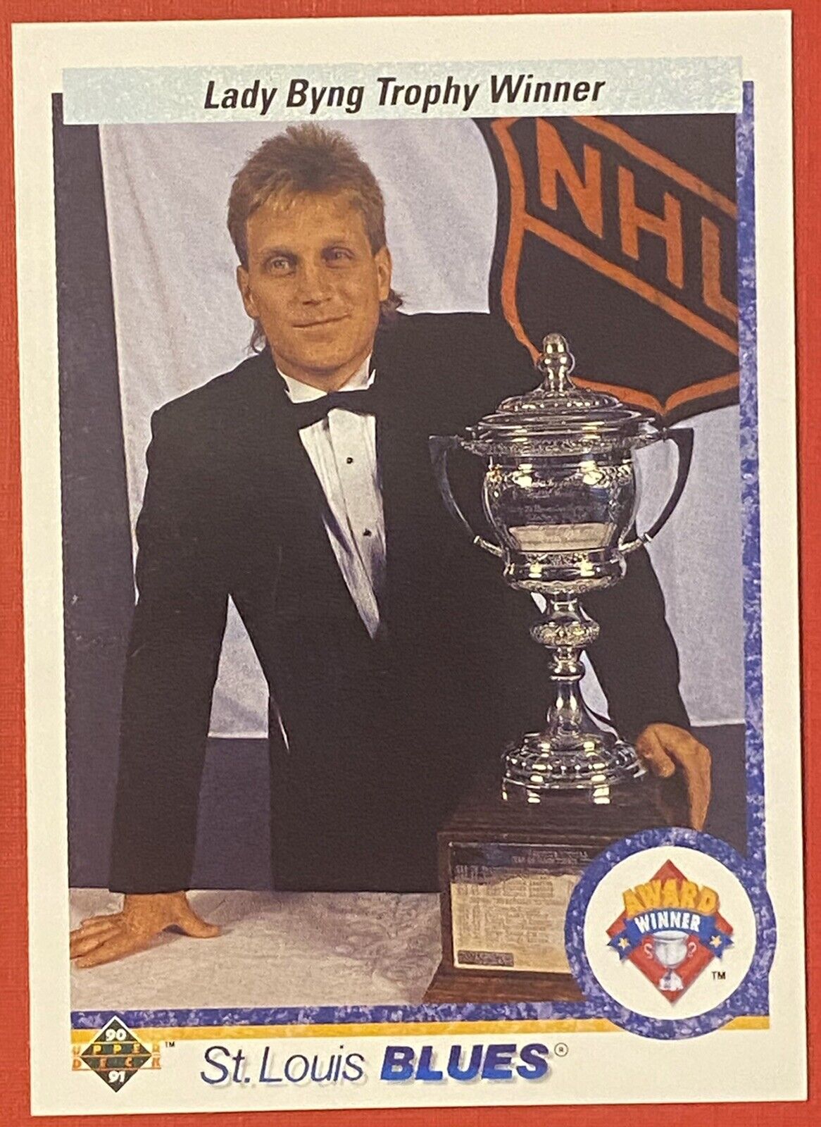 1990-91 Upper Deck BRETT HULL Lady Byng Trophy Winner #203 St. Louis Blues