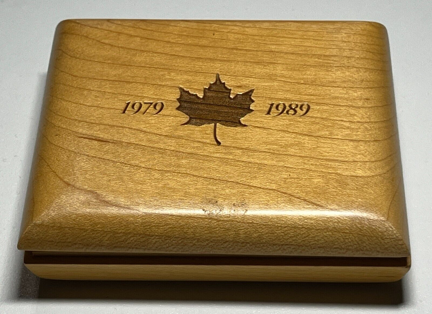 1989 Canada $5 Proof .9999 1 oz. Silver Maple Leaf in Wooden Box w/COA