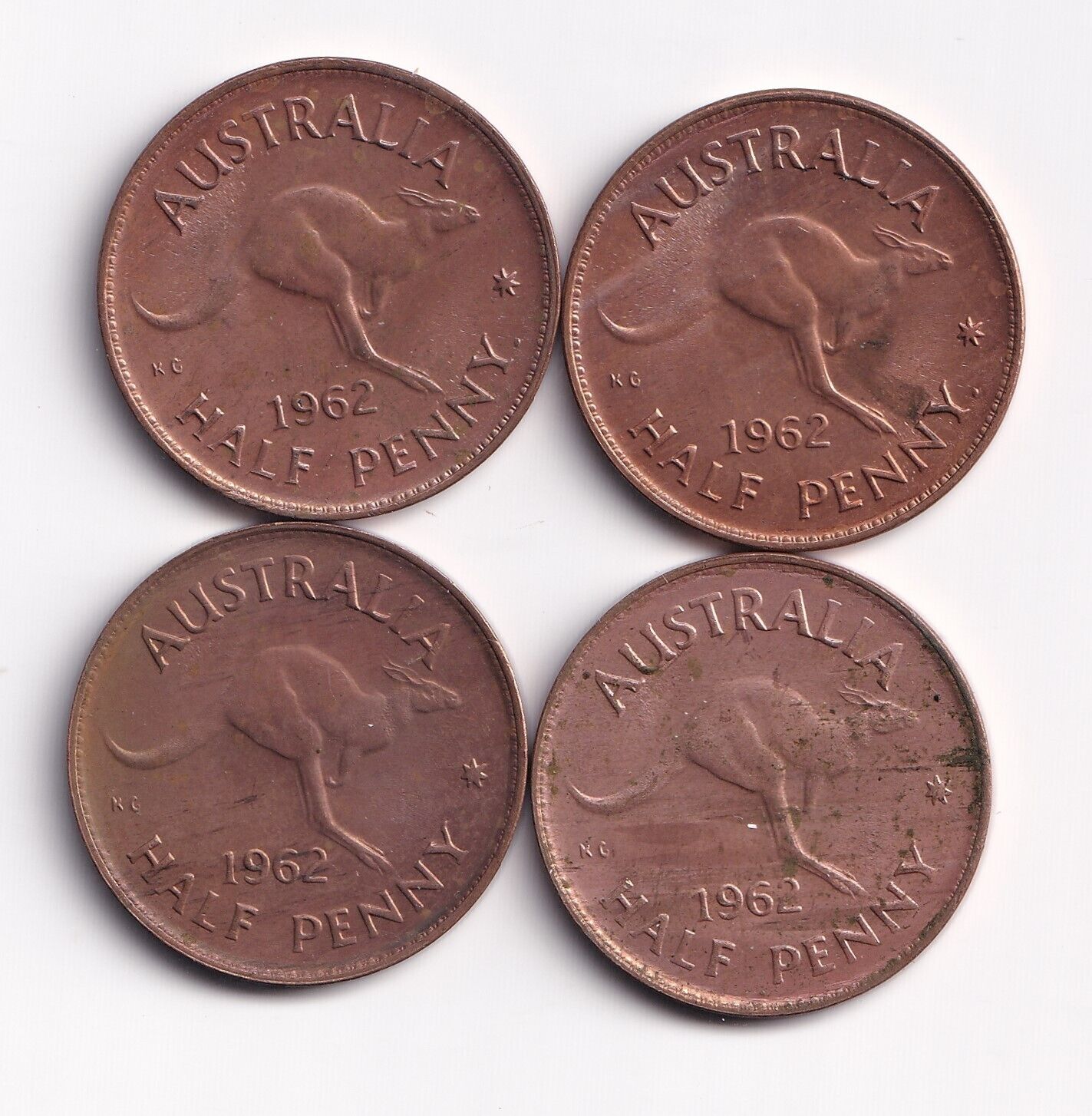 Lot Of 4 1962 Australian Decimal Coin 1/2 Half Pennies Strong Red Details